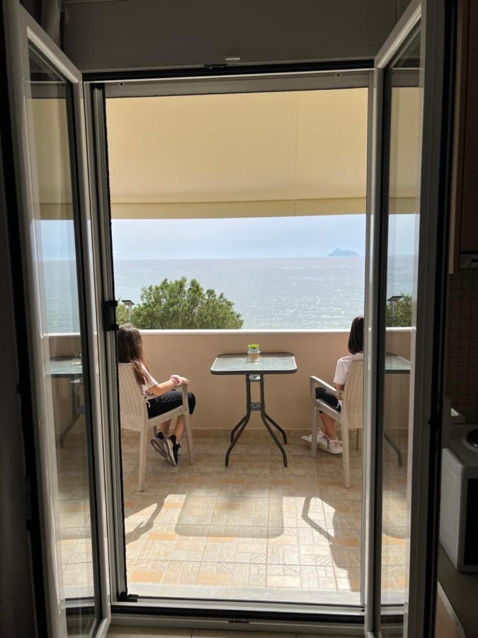 Pelini Apartamento Kalamaki  Exterior foto
